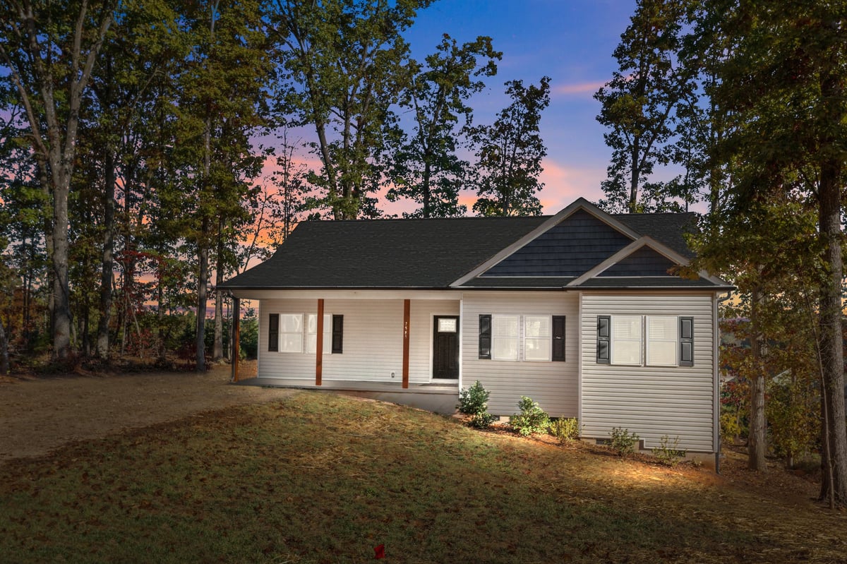 41-web-or-mls-7585 Red Robin trail VD_001_2